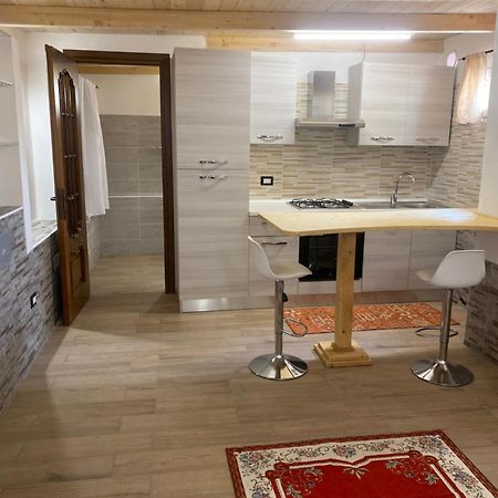 Monolocale Indipendente Nel Quartiere Residenziale Genneruxi Apartment Каляри Екстериор снимка